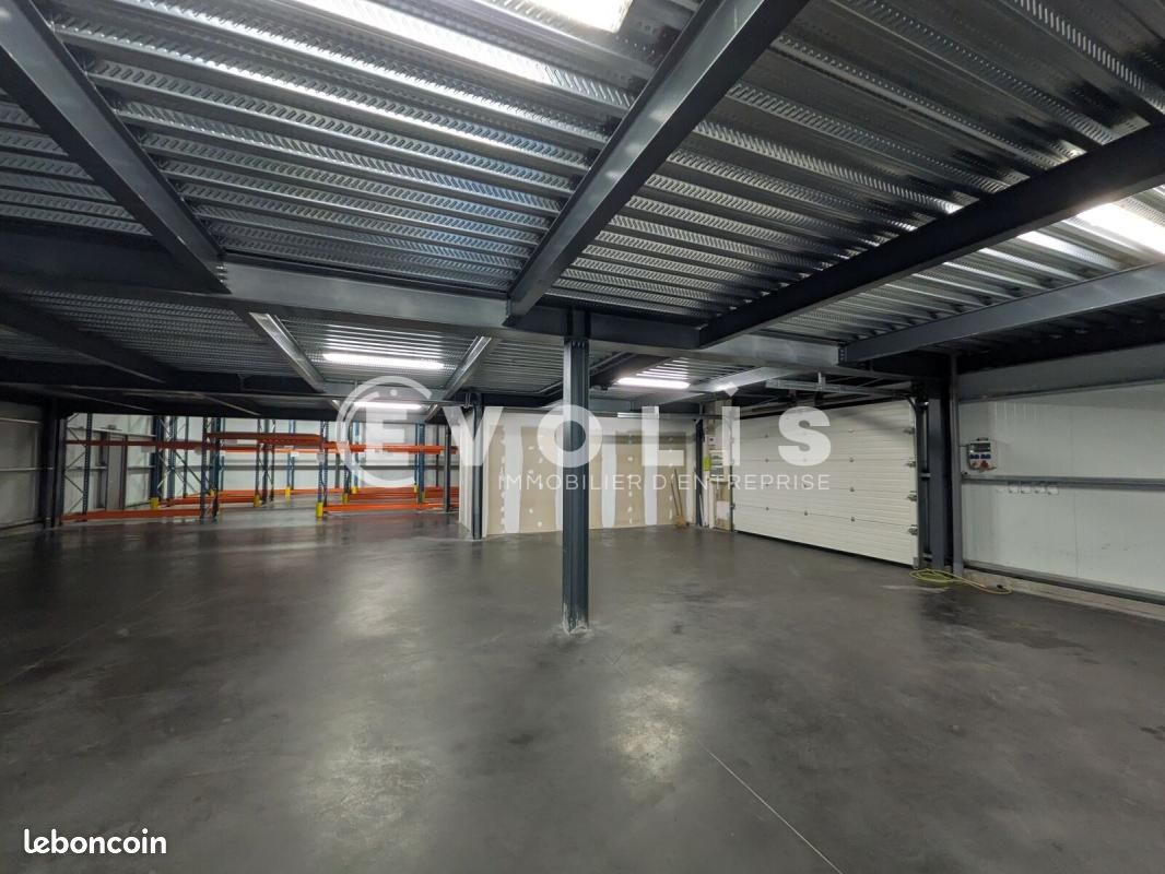 Local bureaux 800 m² (image 1)