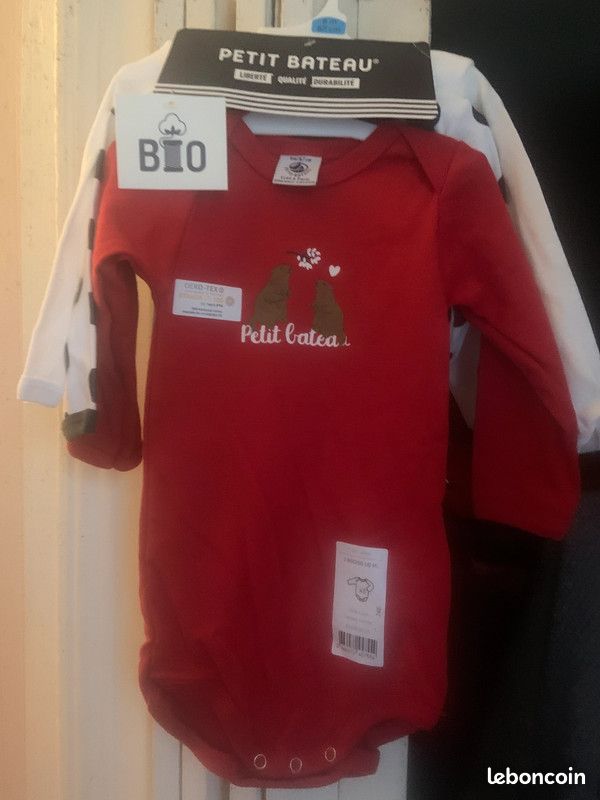 Lot de 3 bodies rouge et blanc Petit bateau 6m (image 1)