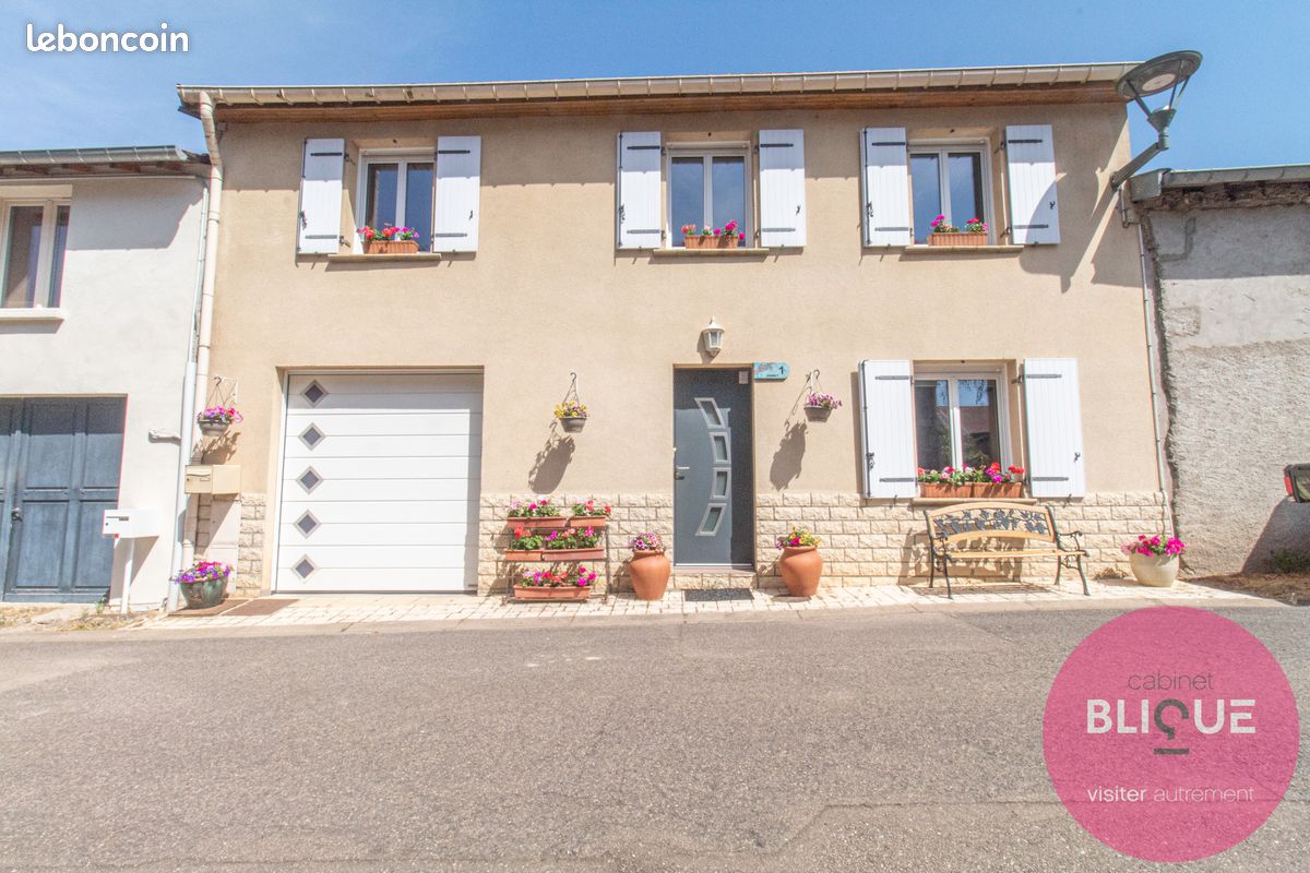 Maison 5 pièces 123 m² · à Azelot · 123 m² · 259 000 €