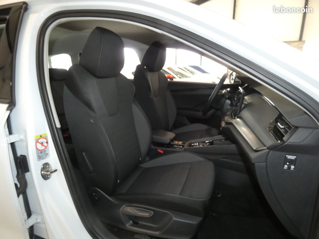 Skoda Octavia IV Combi 2.0 TDI 150 ch Ambition DSG7 - 1°Main - Origine France - Suivi Complet Skoda - 40'860 km - TVA - Apple Carplay - Volant chauffant - Virtual Cockpit (image 13)