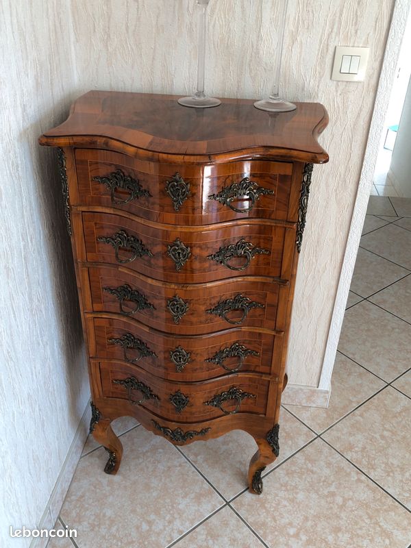 Chiffonnier style Louis XV (image 1)
