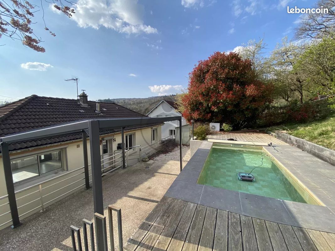 Maison 6 pièces 121 m² · à Baume-les-Dames · 121 m² · 200 000 €
