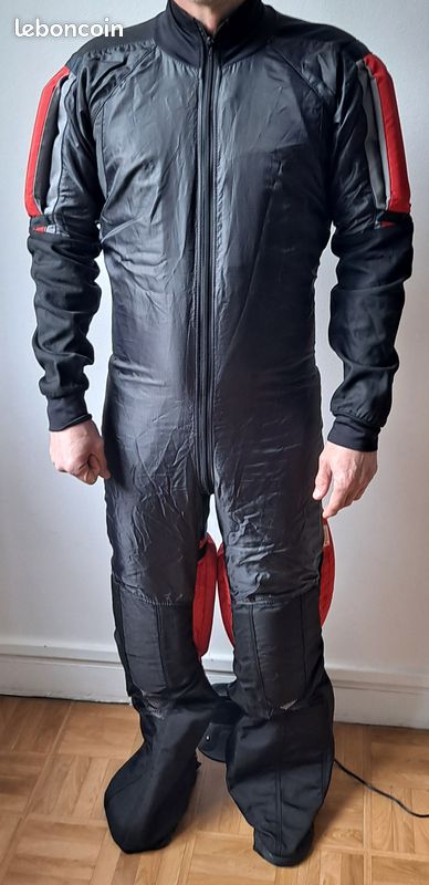 Combinaison De Parachutisme RW – Symbiose, Neuve Avec Légers Défauts