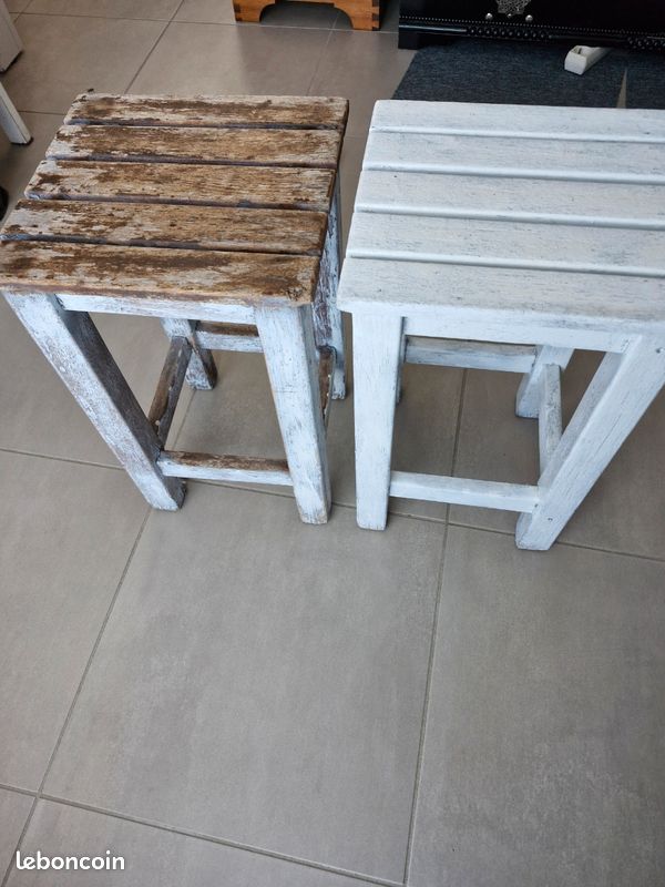 Tabourets l ensemble de deux (image 1)