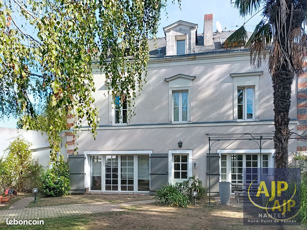 Maison 7 pièces 144 m² · à Nantes · 144 m² · 699 000 €