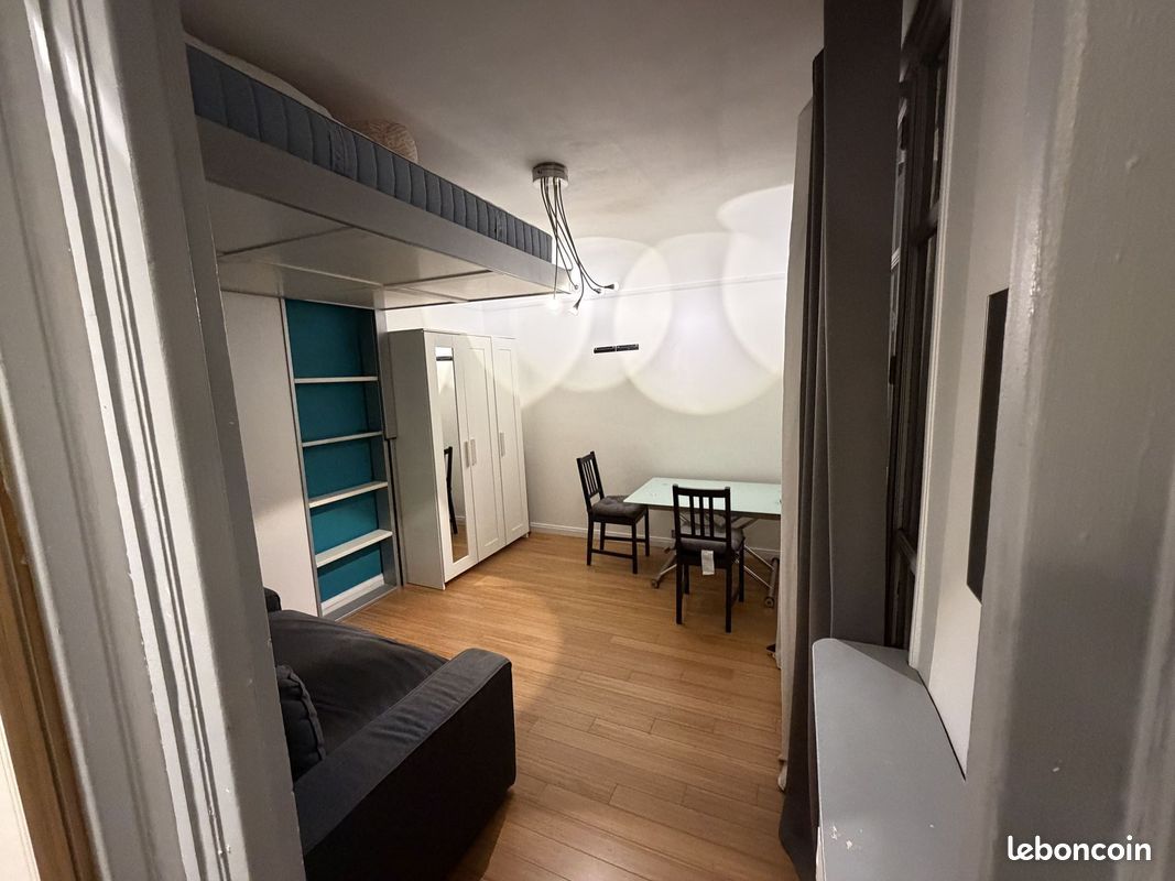 Appartement 1 pièce 18 m² · à Paris · 18 m² · 810 €/mois