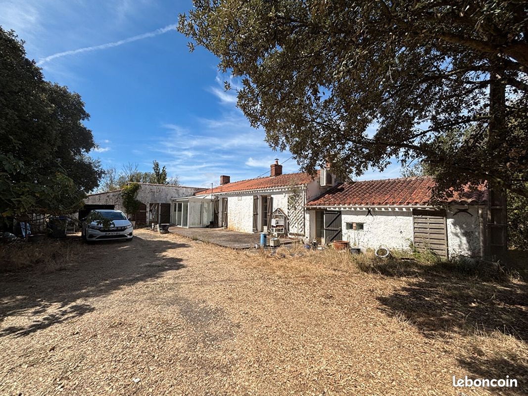 Maison 6 pièces 167 m² · à Soullans · 167 m² · 210 000 €