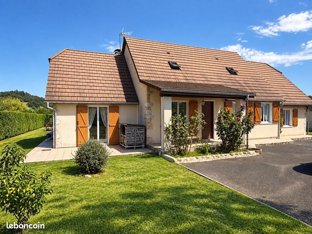 Maison 8 pièces 187 m² · à Garlin · 187 m² · 330 000 €