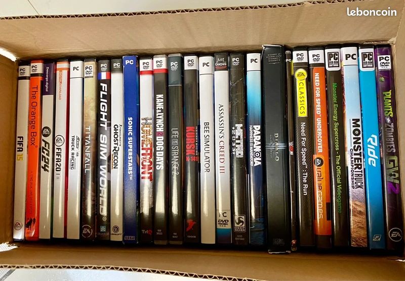 Lot de 25x boites jeu PC (sans jeu) pour collectionneurs ou déco (image 2)