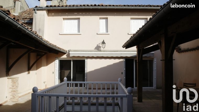 Maison 15 pièces 229 m²