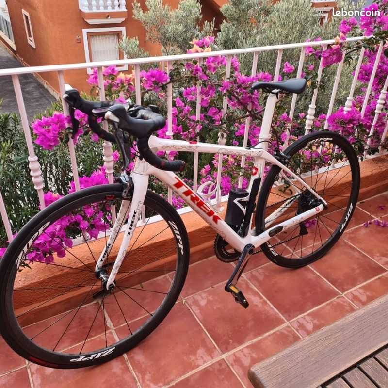 Trek Emonda Slr Road Bike Trek Bekas Trek Emonda SLR Spartacus Taille 52  Vélos