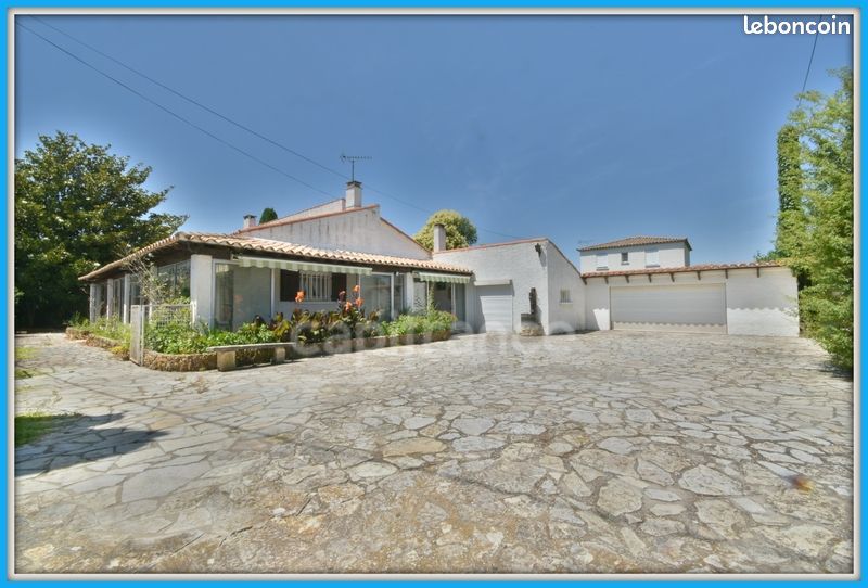 Maison 6 pièces 136 m² · à Redessan · 136 m² · 329 000 €
