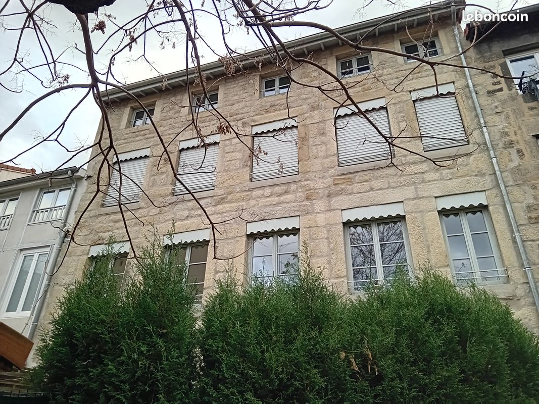 Appartement 2 pièces 47 m² · à Saint-Étienne · 47 m² · 72 000 €