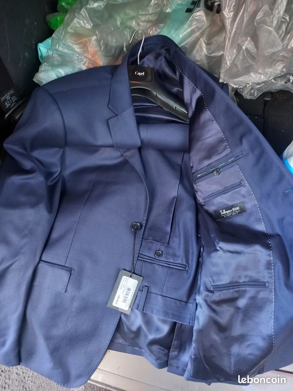 Costume neufs taille 58 et 64 Vêtements