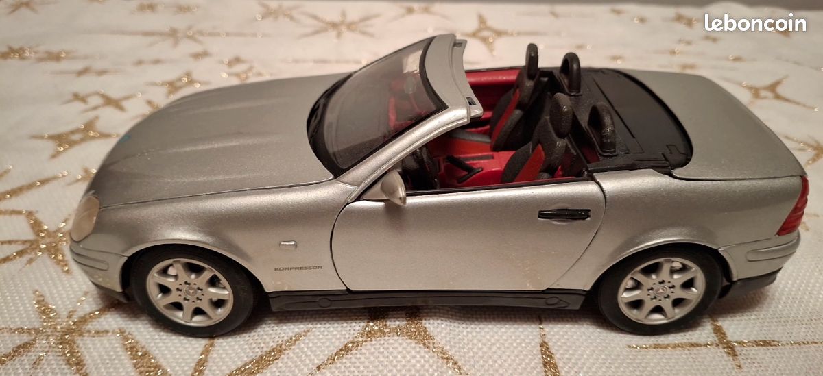Mercedes SLK 230 Kompressor AMG R170 Gris UT Models 1/18