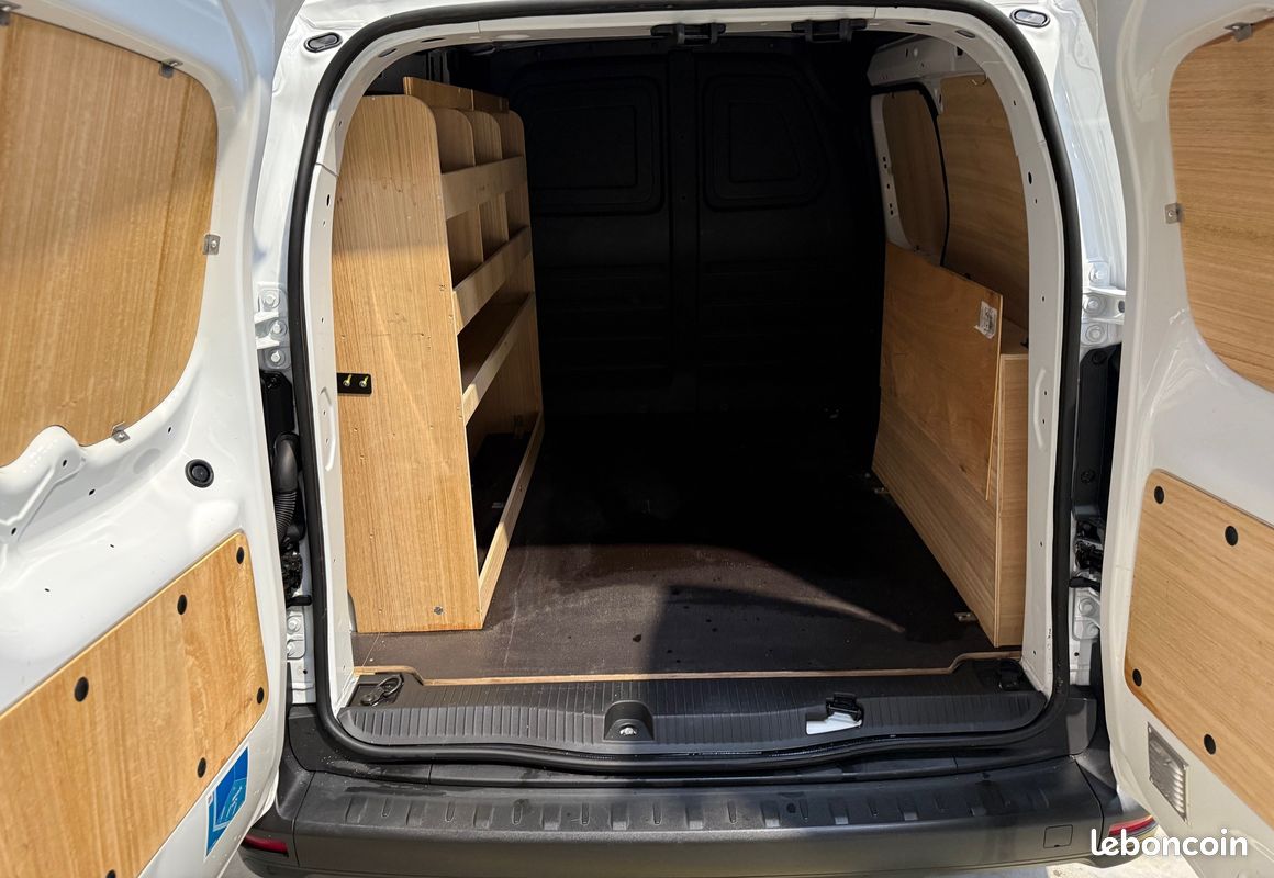 Kangoo van dci 95 ch advance auto 13.198 km 18.325 ht (21.990 ttc) (image 4)