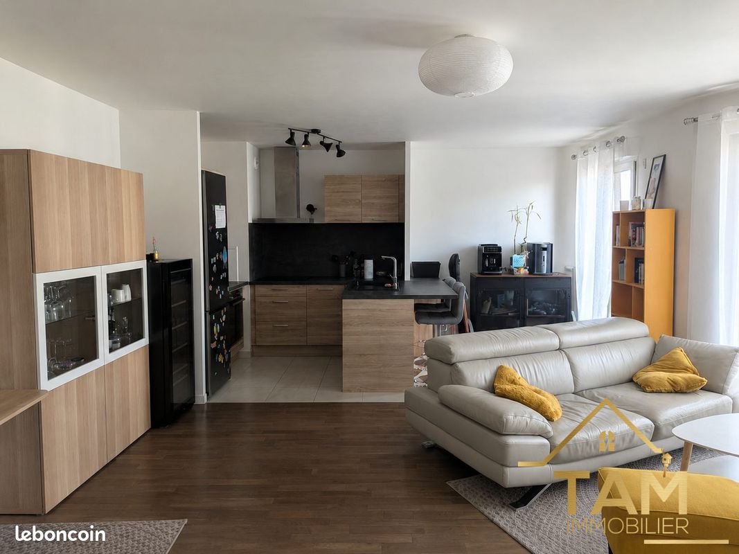 Appartement 3 pièces 65 m² · à Saint-Cyr-l'École · 65 m² · 299 000 €