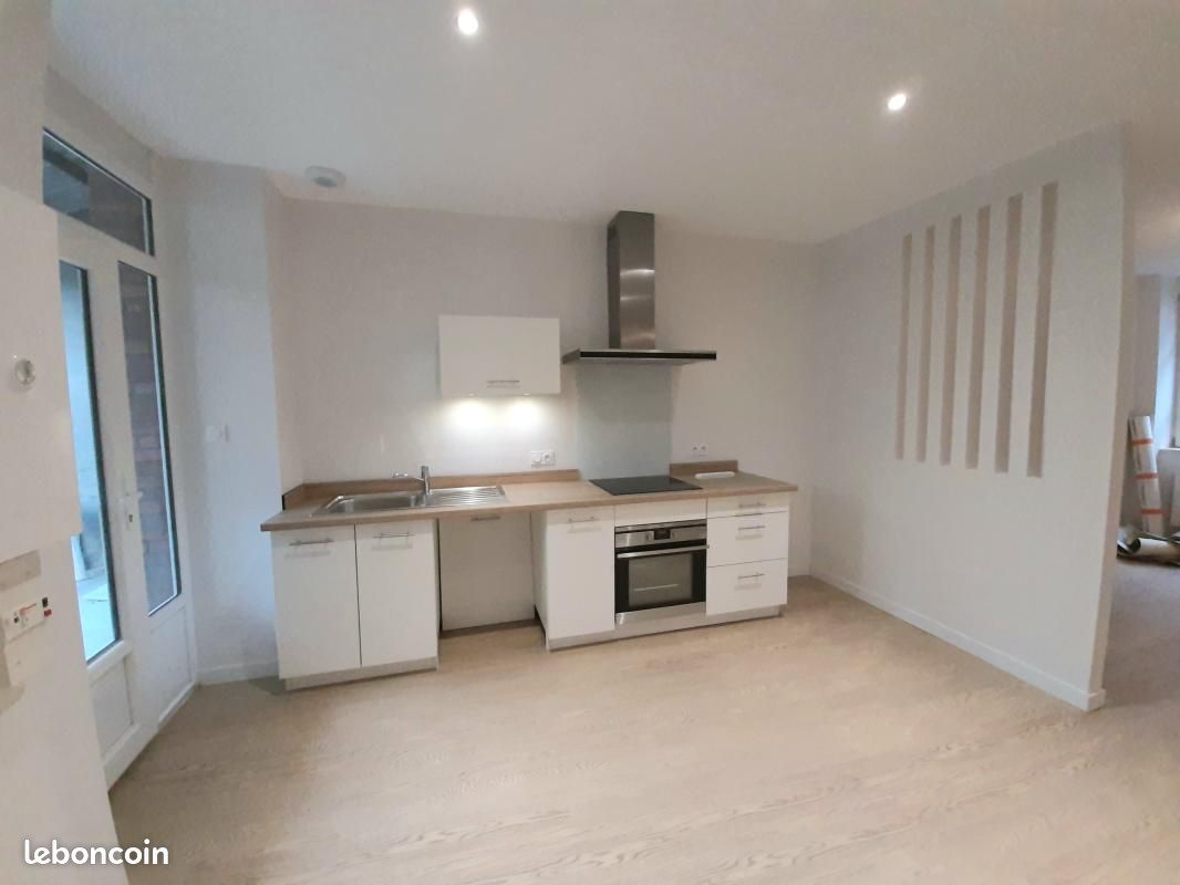 Appartement 3 pièces 70 m² · à Chazelles-sur-Lyon · 70 m² · 653 €