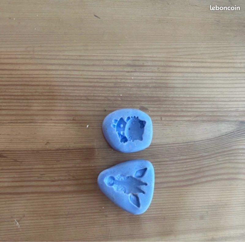 Moulant silicone pour pâte FIMO (URGENT) (image 1)