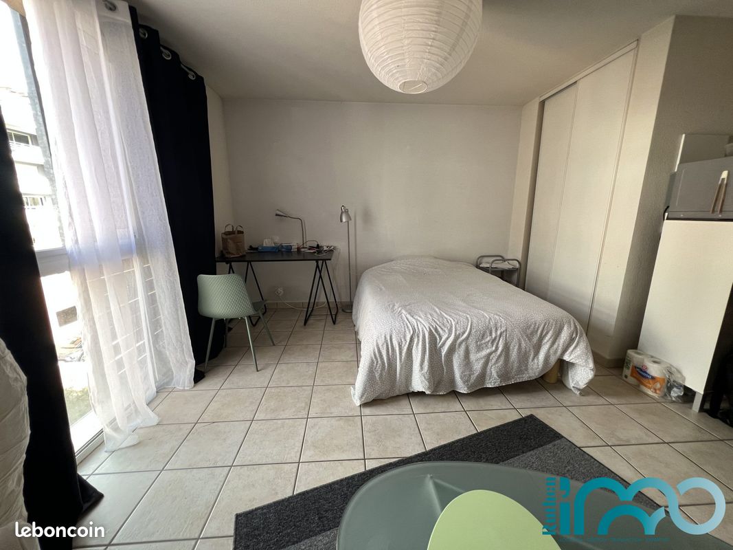 Appartement 1 pièce 25 m² · à Rodez · 25 m² · 335 €