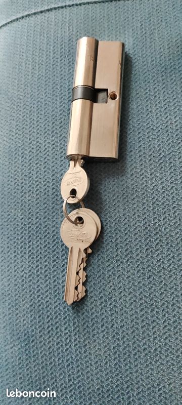 Barillet de Barillet de porte maison avec 3 clés 80mm (image 1)