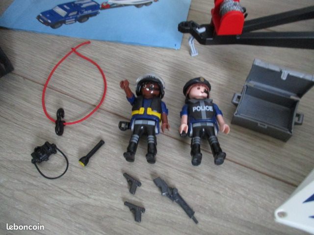 Playmobil 5187 Fourgon et vedette de police (image 4)