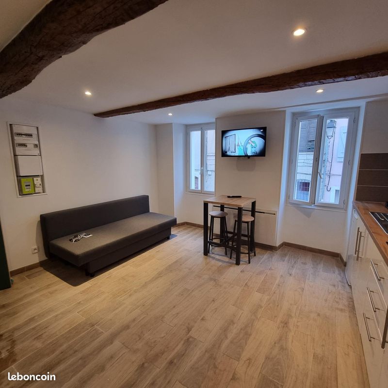 Local commercial 300 m² · à Trans-en-Provence · 300 m² · 700 000 €