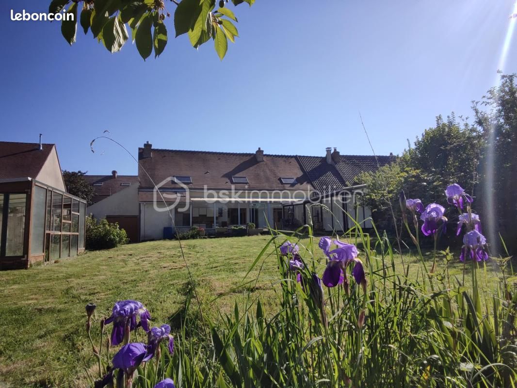 Maison 5 pièces 157 m² · à Rozay-en-Brie · 157 m² · 275 000 €