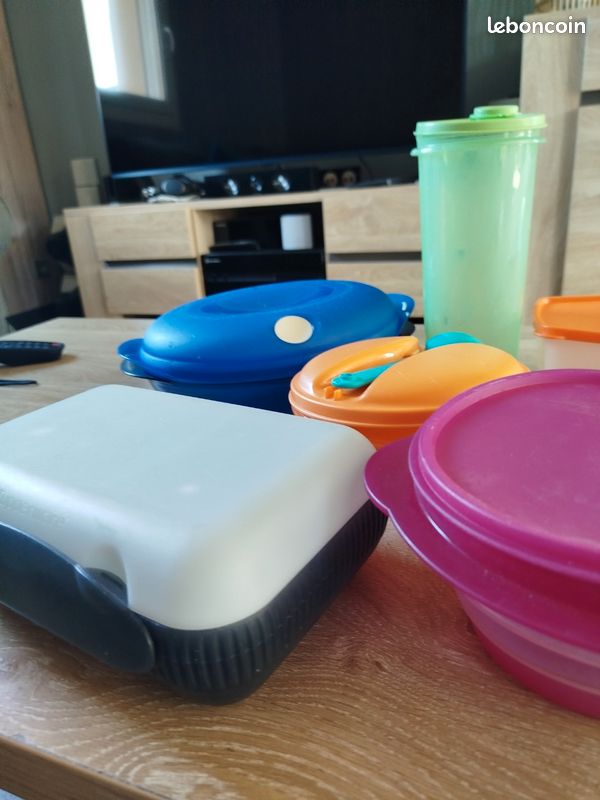 Lot boîtes avec couvercle marque TUPPERWARE 0,6 litre NEUVES - Arts de la table