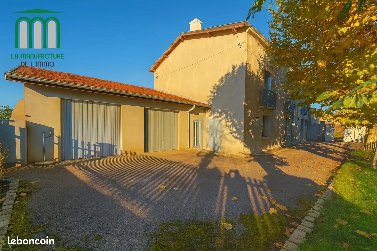 Immeuble 6 pièces · à Saint-Étienne · 179 900 €