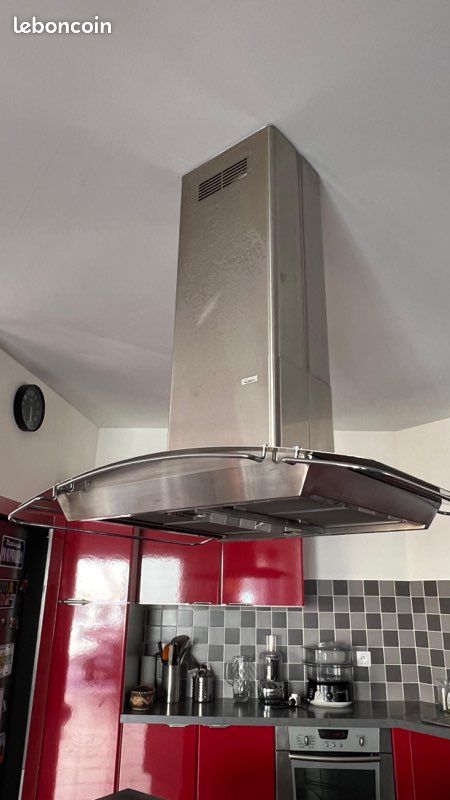 Cuisine équipée Arthur Bonnet laquée rouge brillant/plateau gris marbré (image 13)