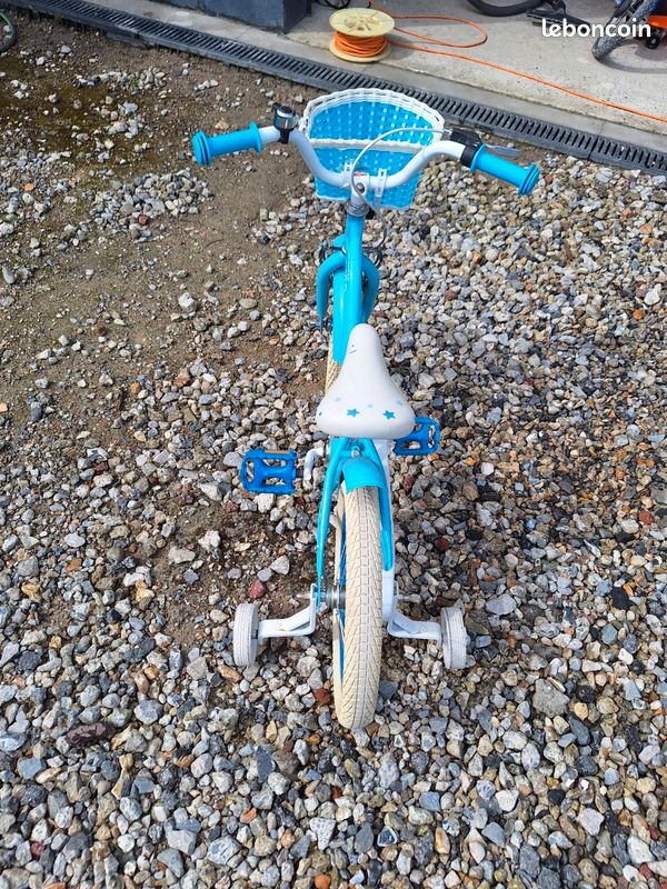 Vélo marque amigo avec roulette et panier
Panier et roulettes (image 11)