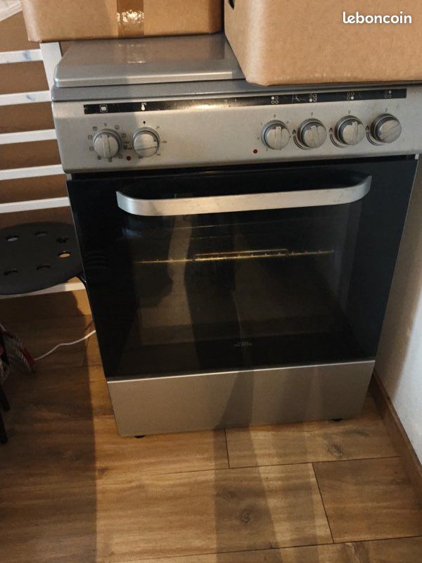 Cuisinière (image 1)