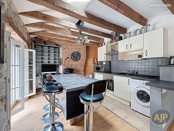 Appartement 1 pièce 34 m² — 8