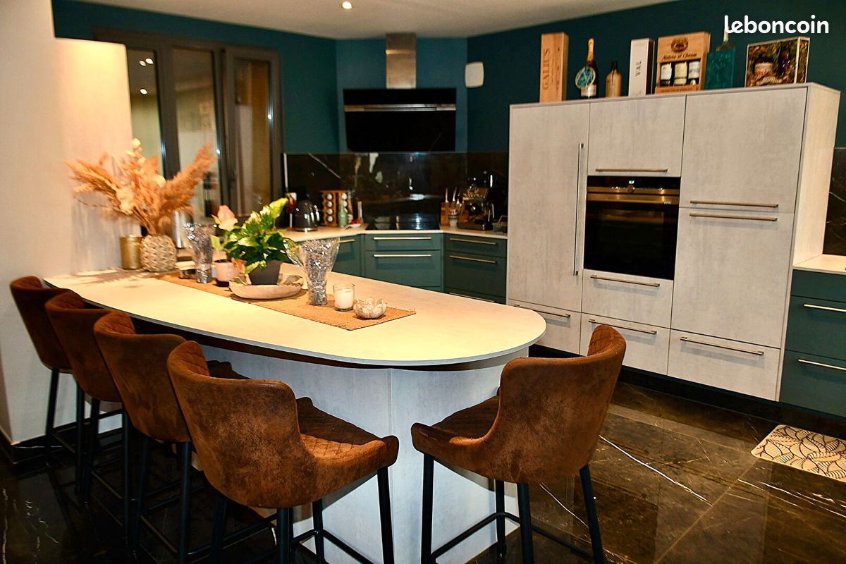 Maison 6 pièces 180 m² (image 1)