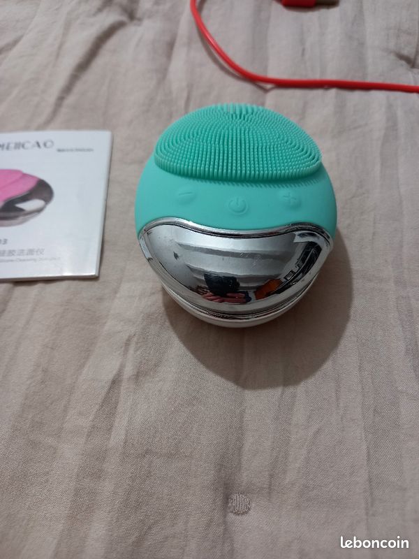 Nettoyant visage silicone rechargeable (image 2)