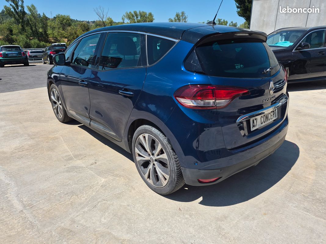 Renault scenic 4 1.2 essence 130 cv (image 9)