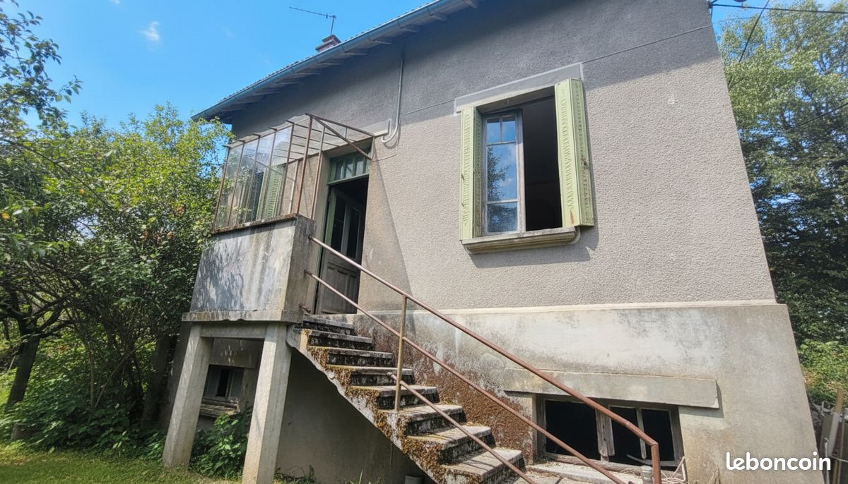 Maison 6 pièces 92 m² · à Sérandon · 92 m² · 45 000 €