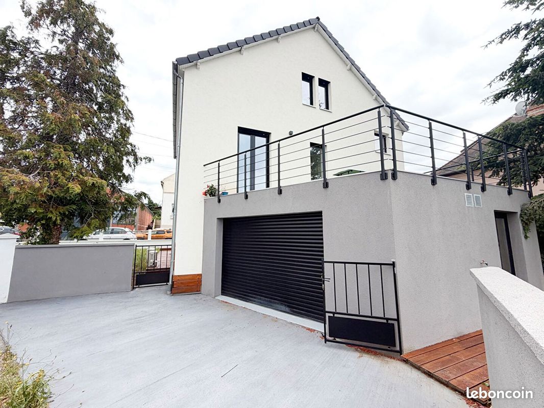 Maison 6 pièces 142 m² · à Montluçon · 142 m² · 260 000 €