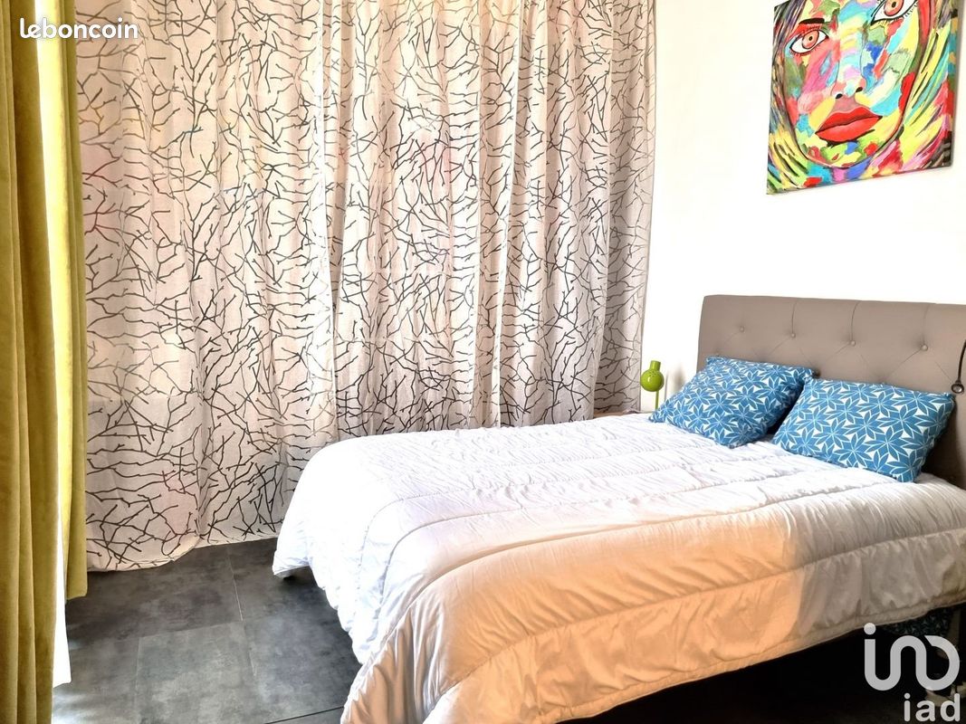 Maison de ville 8 pièces 251 m² - Jarnac 16200 (image principale 4)