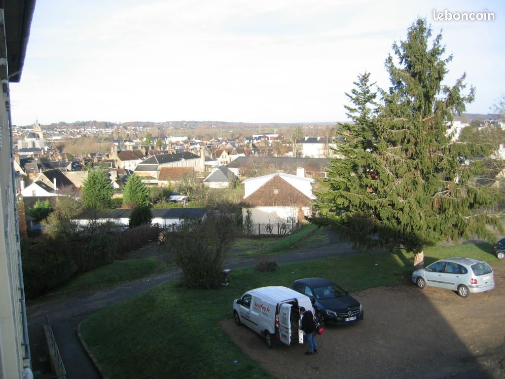 Terrain constructible de 1811m²proximité centre ville · à La Ferté-Bernard · 11 000 €