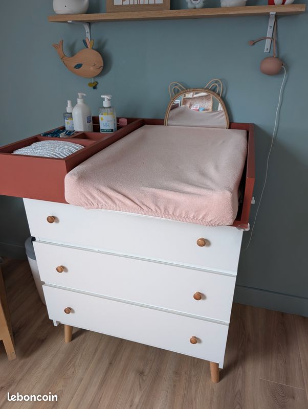 Commode/table à langer (image 1)