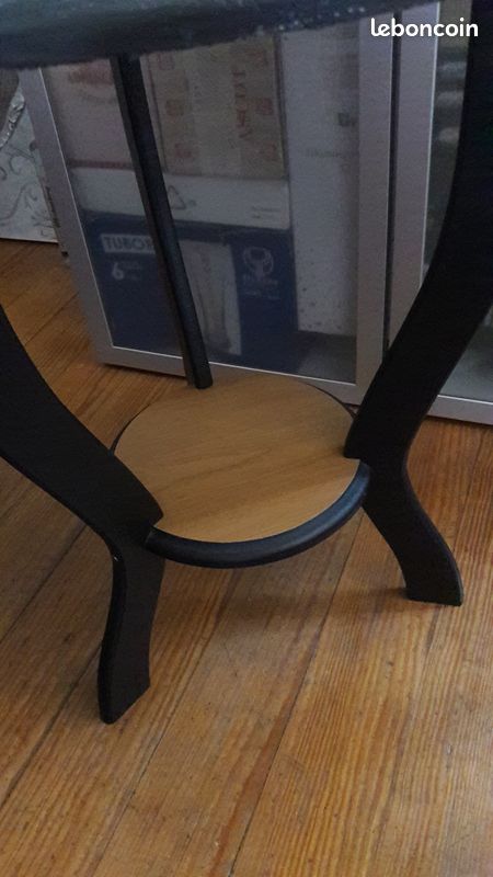 Table d'appoint en bois (image 4)