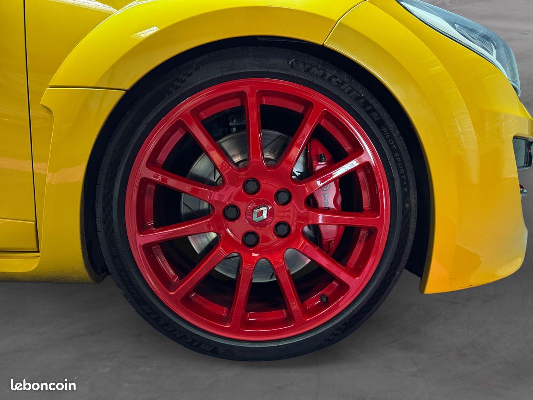 RENAULT MEGANE 2.0 16V 265 RS RED BULL RACING - 265Ch - Garantie 12 mois (image 16)