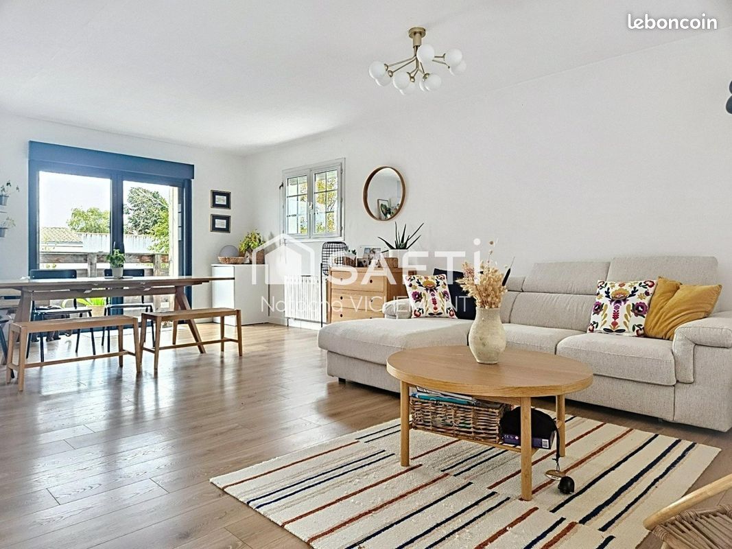 Maison 5 pièces 95 m² · à Angoulins · 95 m² · 418 000 €