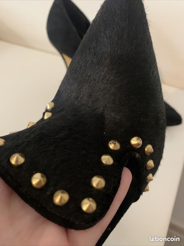 Chaussures Bottines en Cuir à Poils Noirs Cosmo Paris P39 (image 2)