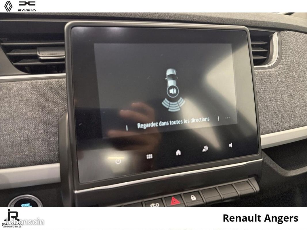 Renault Zoe E-Tech Evolution charge normale R110 Achat Intégral - MY22 (image 19)