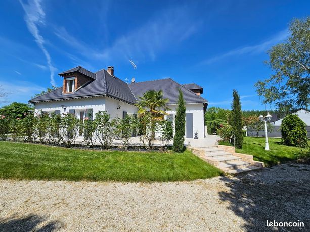 Maison 7 pièces 205 m²