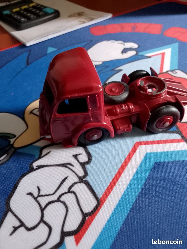 Dinky toys 32C Tracteur Panhard citerne Esso d'origine Made