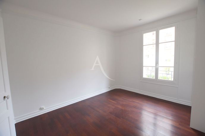 Appartement a louer courbevoie - 3 pièce(s) - 66 m2 - Surfyn